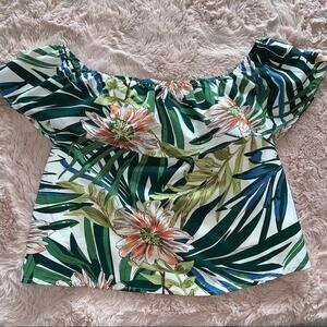 Lucca Tropical Print Off-Shoulder Ruffle Detail Short Sleeve Top Size: Small